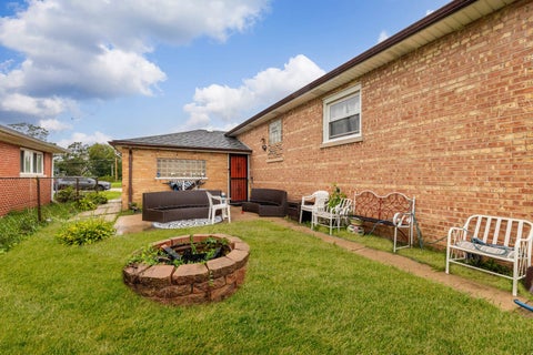Tiny photo for 15225 5th Avenue, Phoenix, IL 60426 (MLS # 12776286)