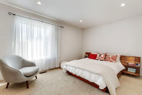 Tiny photo for 1240 Cove Drive #221D, Prospect Heights, IL 60070 (MLS # 12620336)