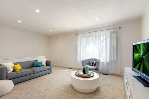 Tiny photo for 1240 Cove Drive #221D, Prospect Heights, IL 60070 (MLS # 12620336)