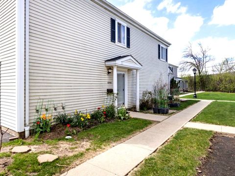 Tiny photo for 1240 Cove Drive #221D, Prospect Heights, IL 60070 (MLS # 12620336)