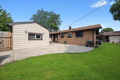 Tiny photo for 9201 Willow Lane, Bridgeview, IL 60455 (MLS # 12481859)
