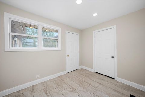 Tiny photo for 9201 Willow Lane, Bridgeview, IL 60455 (MLS # 12481859)