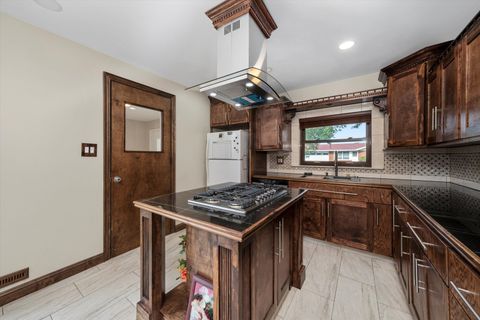 Tiny photo for 9201 Willow Lane, Bridgeview, IL 60455 (MLS # 12481859)