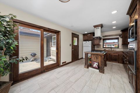 Tiny photo for 9201 Willow Lane, Bridgeview, IL 60455 (MLS # 12481859)