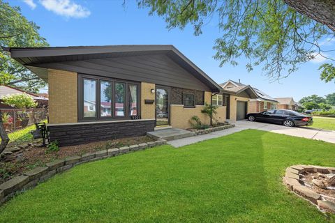 Tiny photo for 9201 Willow Lane, Bridgeview, IL 60455 (MLS # 12481859)