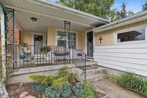 Tiny photo for 3607 W Clover Avenue, McHenry, IL 60050 (MLS # 12661094)
