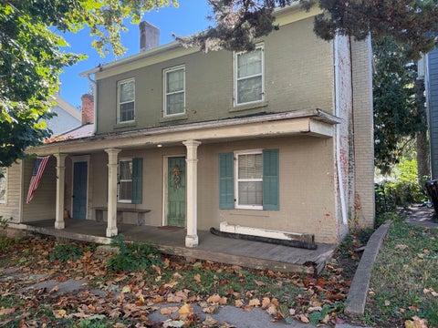 Photo of 507 W Pleasant Street, Freeport, IL 61032 (MLS # 12791329)