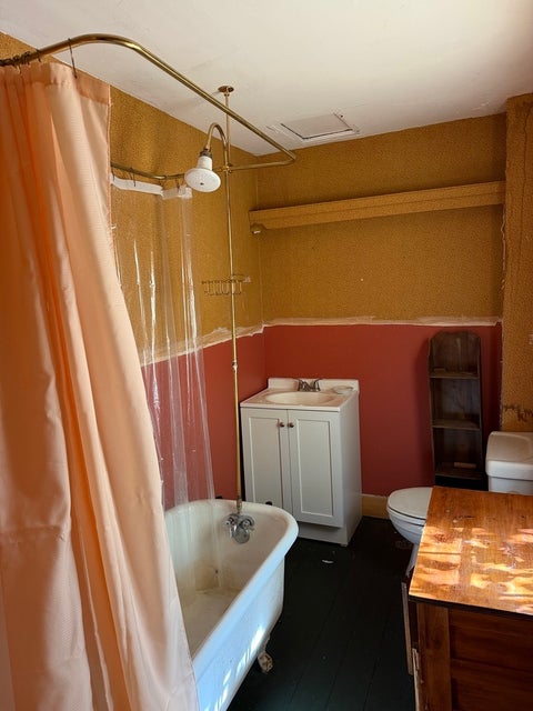 Tiny photo for 507 W Pleasant Street, Freeport, IL 61032 (MLS # 12791329)