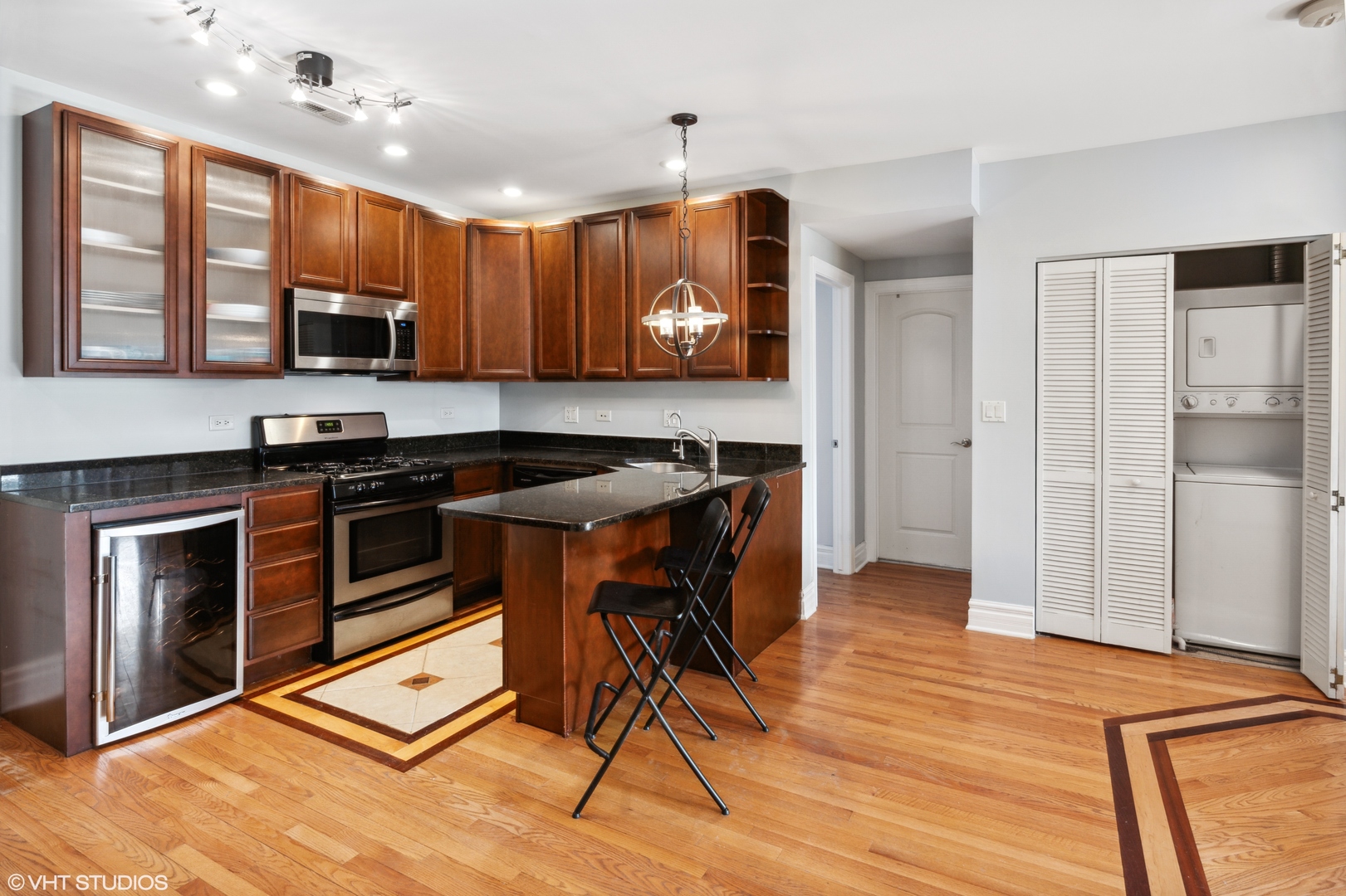 6301 N Richmond Street 2