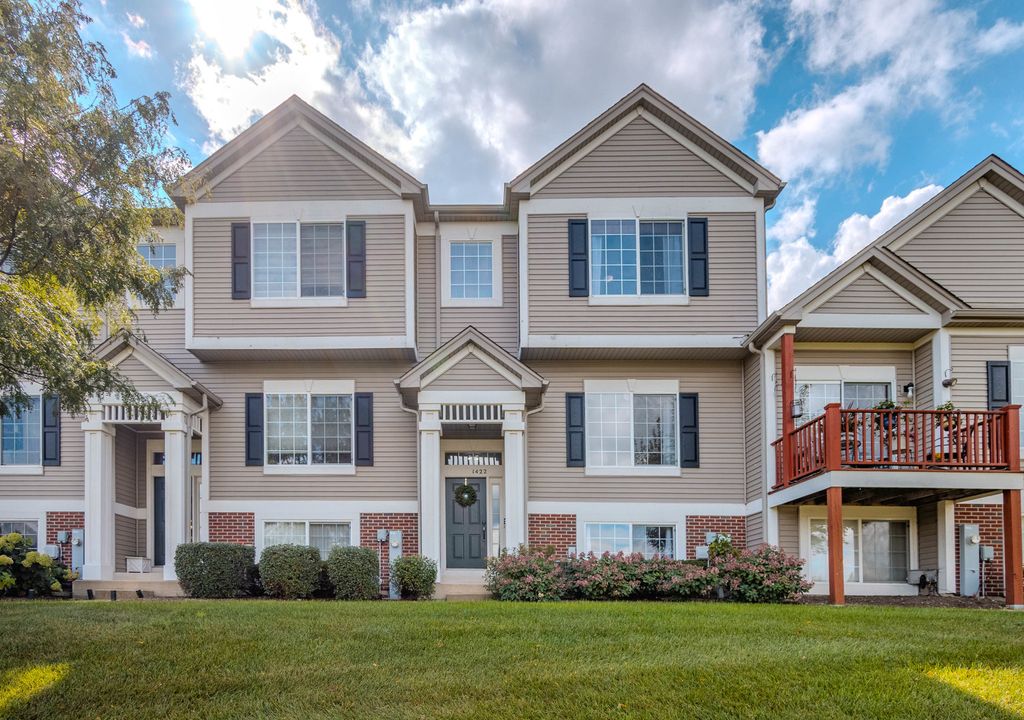 Photo for 1422 Manning Avenue, Montgomery, IL 60538 (MLS # 12481036)