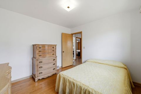 Tiny photo for 4917 N Oriole Avenue, Harwood Heights, IL 60706 (MLS # 12637144)