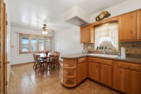 Tiny photo for 4917 N Oriole Avenue, Harwood Heights, IL 60706 (MLS # 12637144)