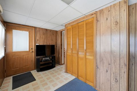 Tiny photo for 4917 N Oriole Avenue, Harwood Heights, IL 60706 (MLS # 12637144)