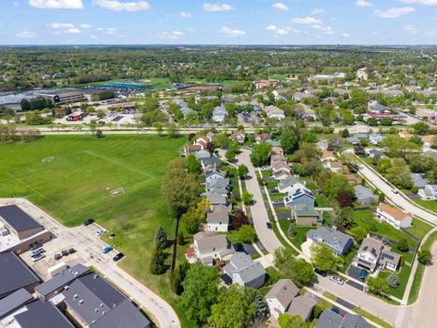 Tiny photo for 900 Chelsea Court, Aurora, IL 60504 (MLS # 12623459)