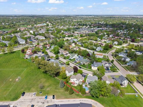 Tiny photo for 900 Chelsea Court, Aurora, IL 60504 (MLS # 12623459)