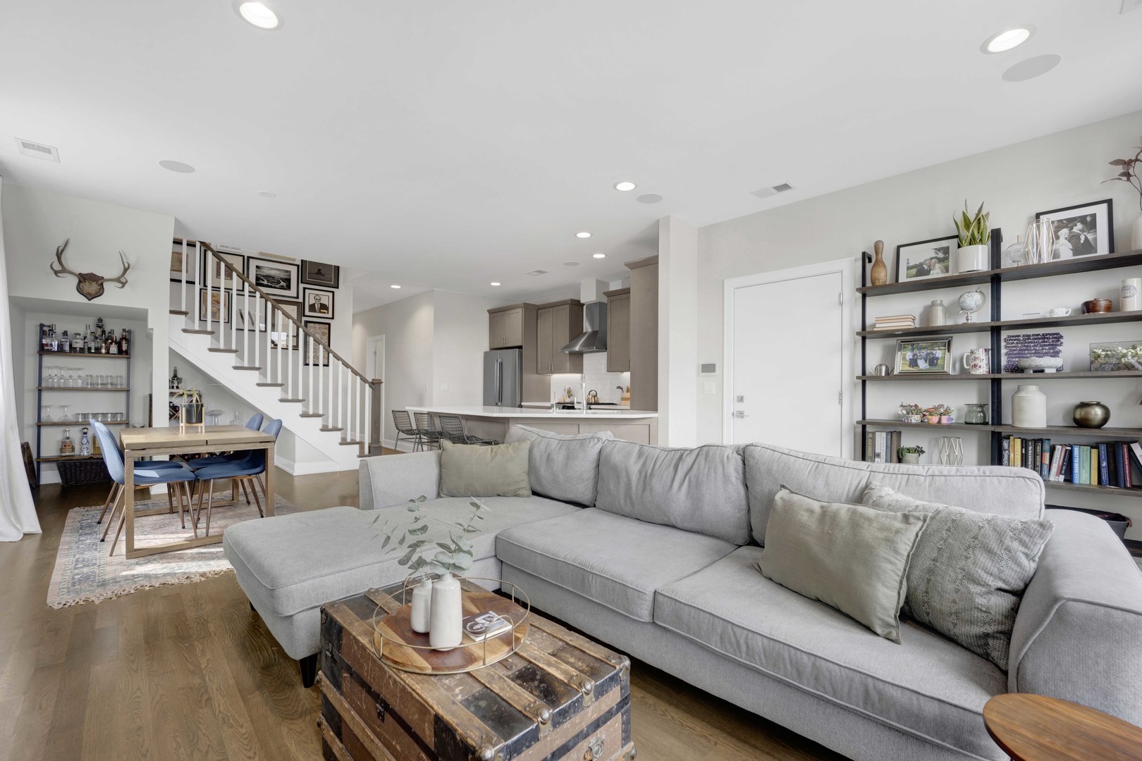 3140 N Elston Avenue 3S