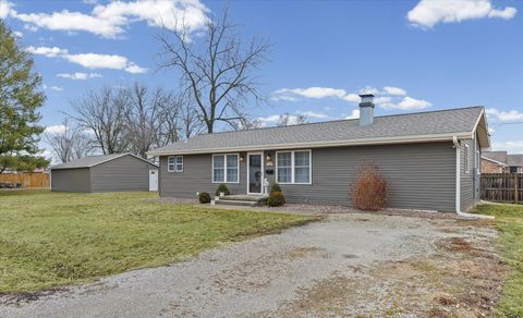 Photo of 320 S Guthrie Street, Gibson City, IL 60936 (MLS # 12582815)
