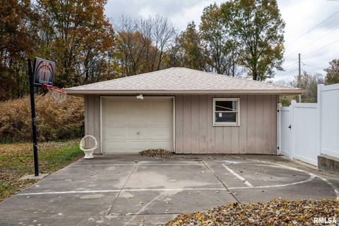 Tiny photo for 1718 RUSSELL Road, West Frankfort, IL 62896 (MLS # EB460465)