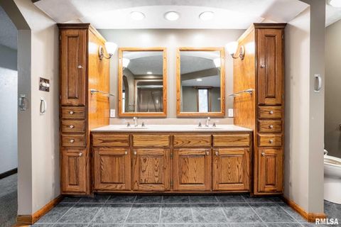 Tiny photo for 1718 RUSSELL Road, West Frankfort, IL 62896 (MLS # EB460465)