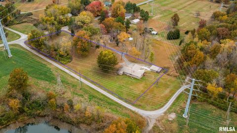 Tiny photo for 1718 RUSSELL Road, West Frankfort, IL 62896 (MLS # EB460465)