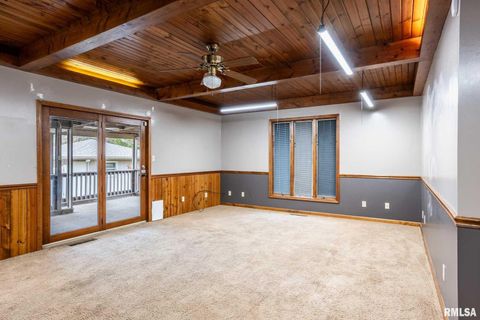 Tiny photo for 1718 RUSSELL Road, West Frankfort, IL 62896 (MLS # EB460465)