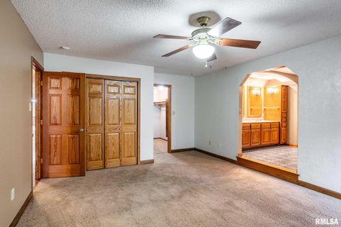 Tiny photo for 1718 RUSSELL Road, West Frankfort, IL 62896 (MLS # EB460465)