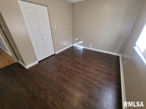 Tiny photo for 12152 E MEADOWS Drive, Mt Vernon, IL 62864 (MLS # EB459882)