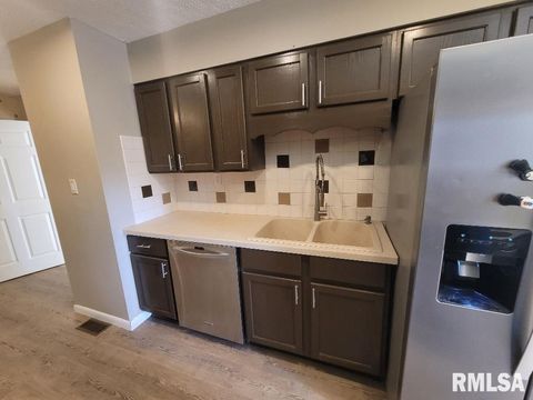 Tiny photo for 12152 E MEADOWS Drive, Mt Vernon, IL 62864 (MLS # EB459882)