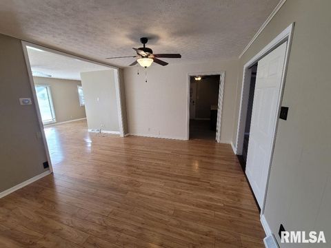 Tiny photo for 12152 E MEADOWS Drive, Mt Vernon, IL 62864 (MLS # EB459882)