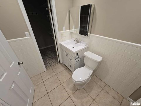 Tiny photo for 12152 E MEADOWS Drive, Mt Vernon, IL 62864 (MLS # EB459882)