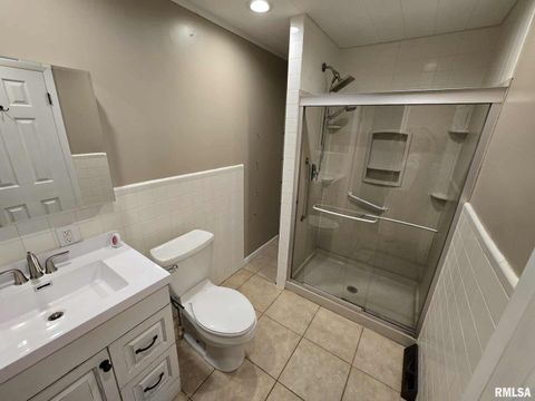 Tiny photo for 12152 E MEADOWS Drive, Mt Vernon, IL 62864 (MLS # EB459882)