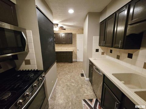 Tiny photo for 12152 E MEADOWS Drive, Mt Vernon, IL 62864 (MLS # EB459882)