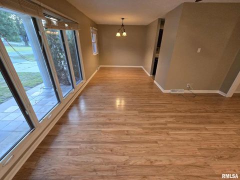 Tiny photo for 12152 E MEADOWS Drive, Mt Vernon, IL 62864 (MLS # EB459882)