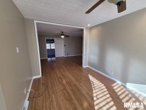 Tiny photo for 12152 E MEADOWS Drive, Mt Vernon, IL 62864 (MLS # EB459882)