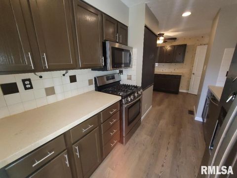 Tiny photo for 12152 E MEADOWS Drive, Mt Vernon, IL 62864 (MLS # EB459882)