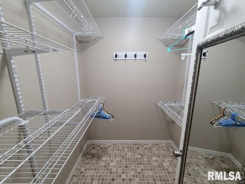 Tiny photo for 12152 E MEADOWS Drive, Mt Vernon, IL 62864 (MLS # EB459882)