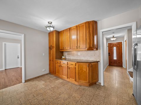 Tiny photo for 105 E ELAINE Circle, Prospect Heights, IL 60070 (MLS # 12561550)