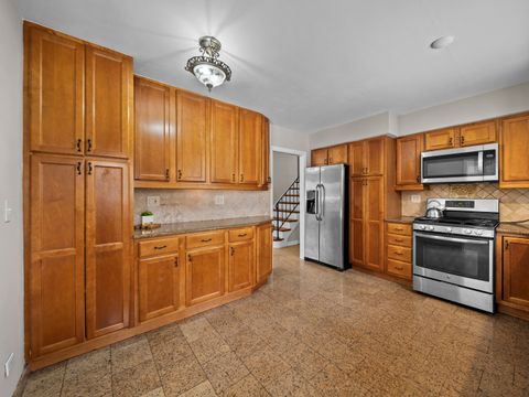 Tiny photo for 105 E ELAINE Circle, Prospect Heights, IL 60070 (MLS # 12561550)