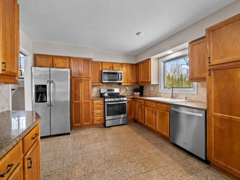 Tiny photo for 105 E ELAINE Circle, Prospect Heights, IL 60070 (MLS # 12561550)