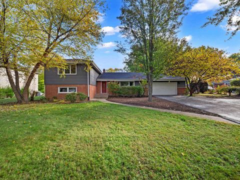 105 E ELAINE Circle Prospect Heights IL 60070
