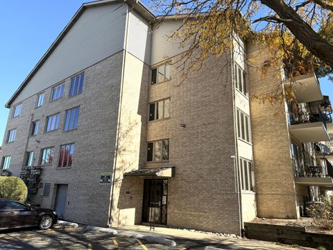 Tiny photo for 4530 W 93rd Street #1D, Oak Lawn, IL 60453 (MLS # 12504279)