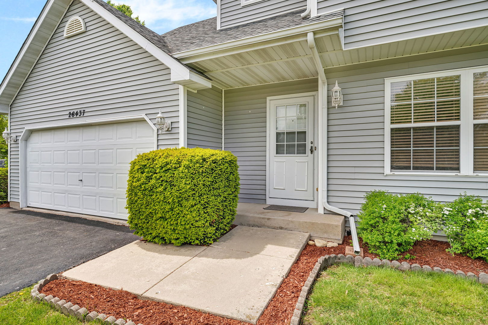 26437 W Deer Path