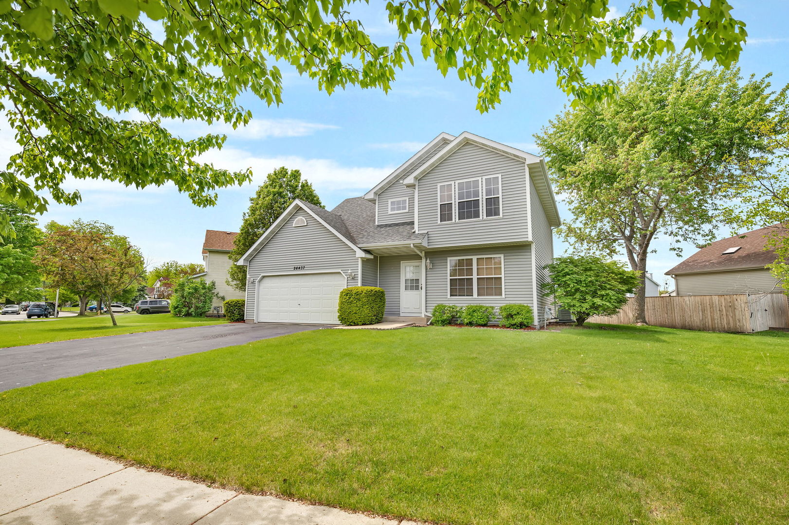 26437 W Deer Path