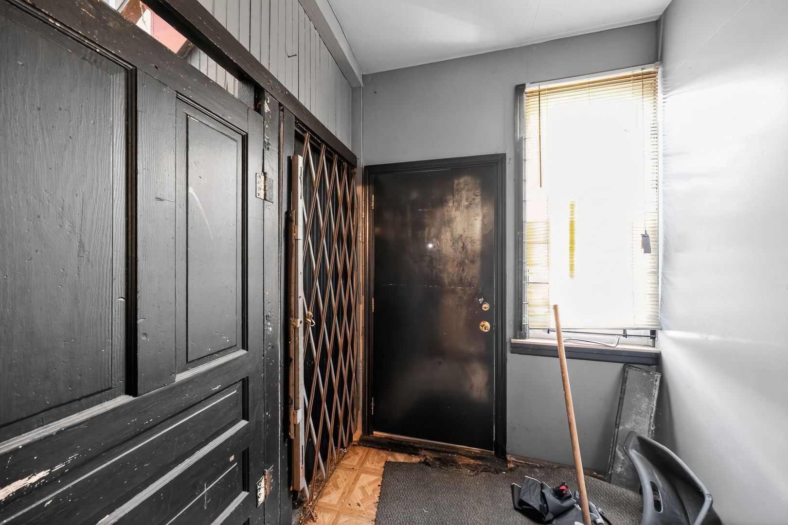 6200 S Paulina Street