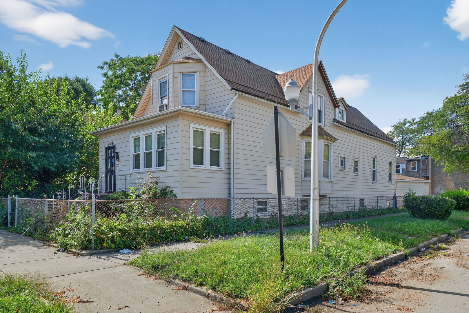 6200 S Paulina Street