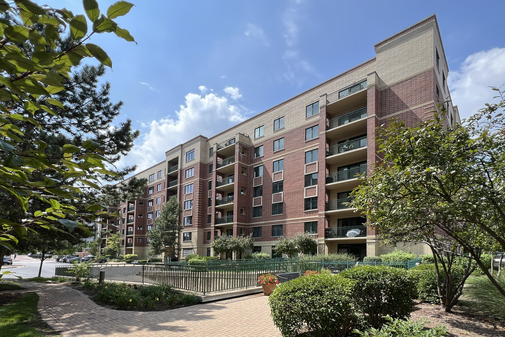 11 S Wille Street 311