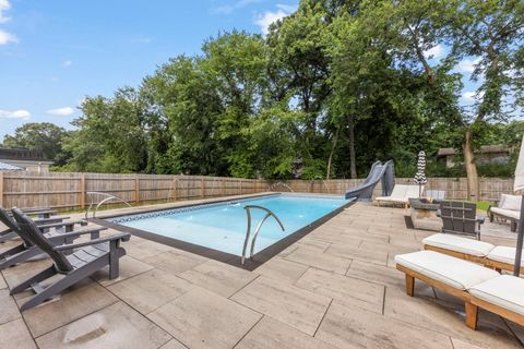 Tiny photo for 207 Meadow Wood Drive, Joliet, IL 60431 (MLS # 12425488)