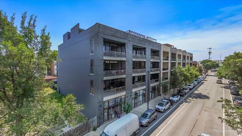 851 N California Avenue 4 Chicago IL 60622