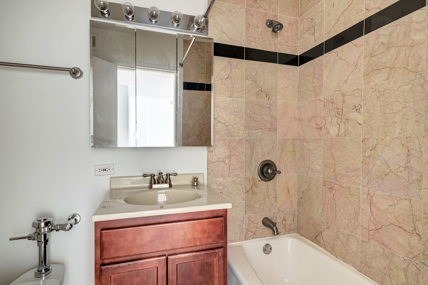 222 E PEARSON Street 203