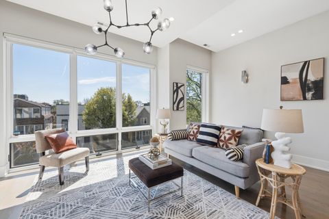 Tiny photo for 2430 W Moffat Street #3, Chicago, IL 60647 (MLS # 12625713)